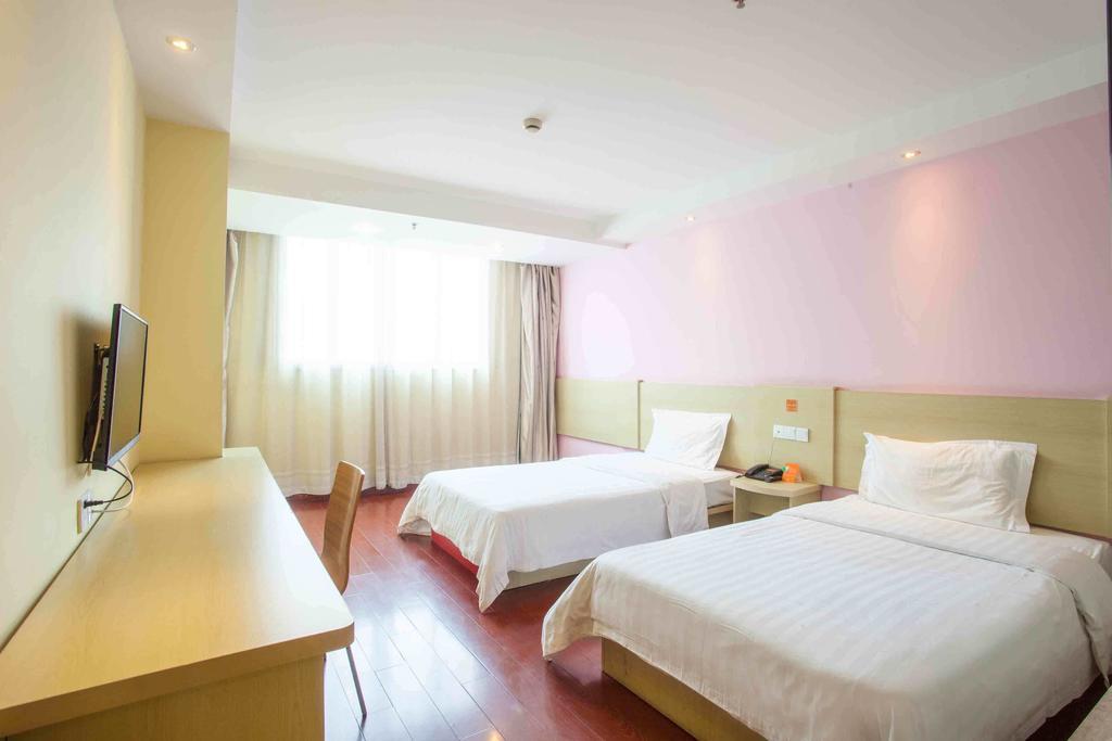 7Days Inn Changsha Jingwanzi International Furniture Square Quarto foto